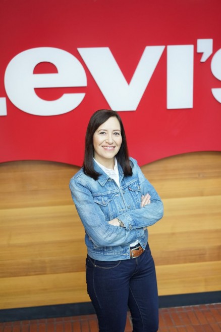 Levi Strauss: The Man Who Gave Blue Jeans to the World