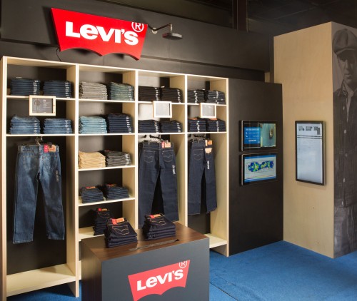 levis showroom nearby