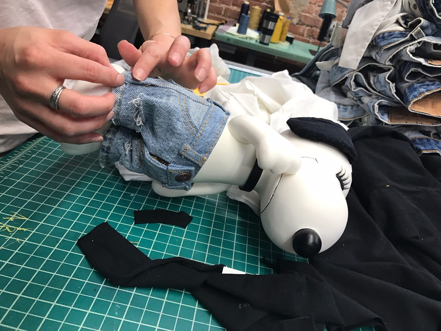 Jeans 2024 levi's snoopy