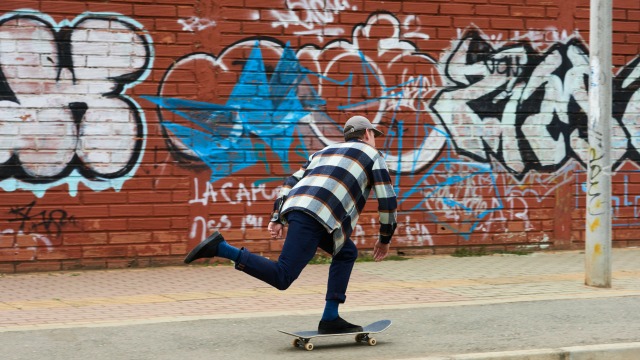 501 skateboarding